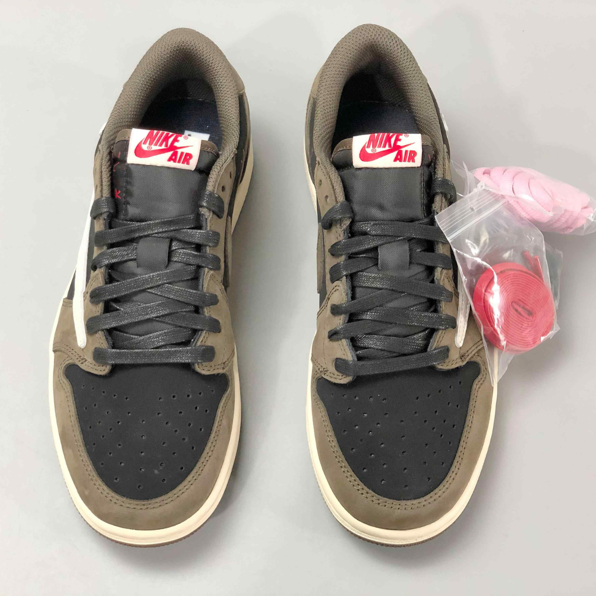 Travis Scott x Air Jordan 1 Low Retro SP Dark Mocha